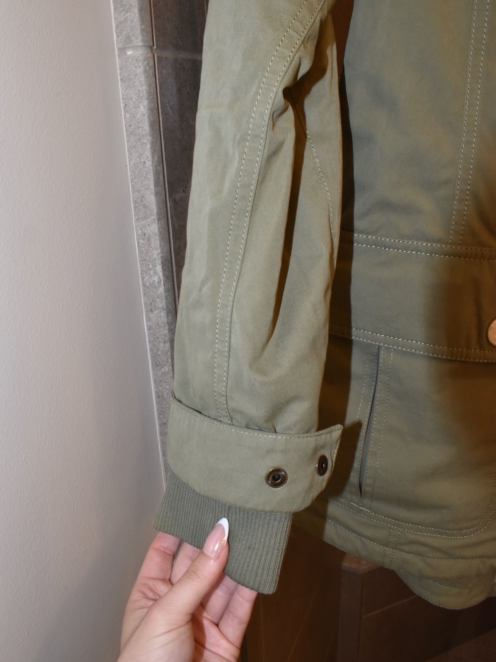Green Hunters Jacket/Coat - Medium - Picture 4 of 9